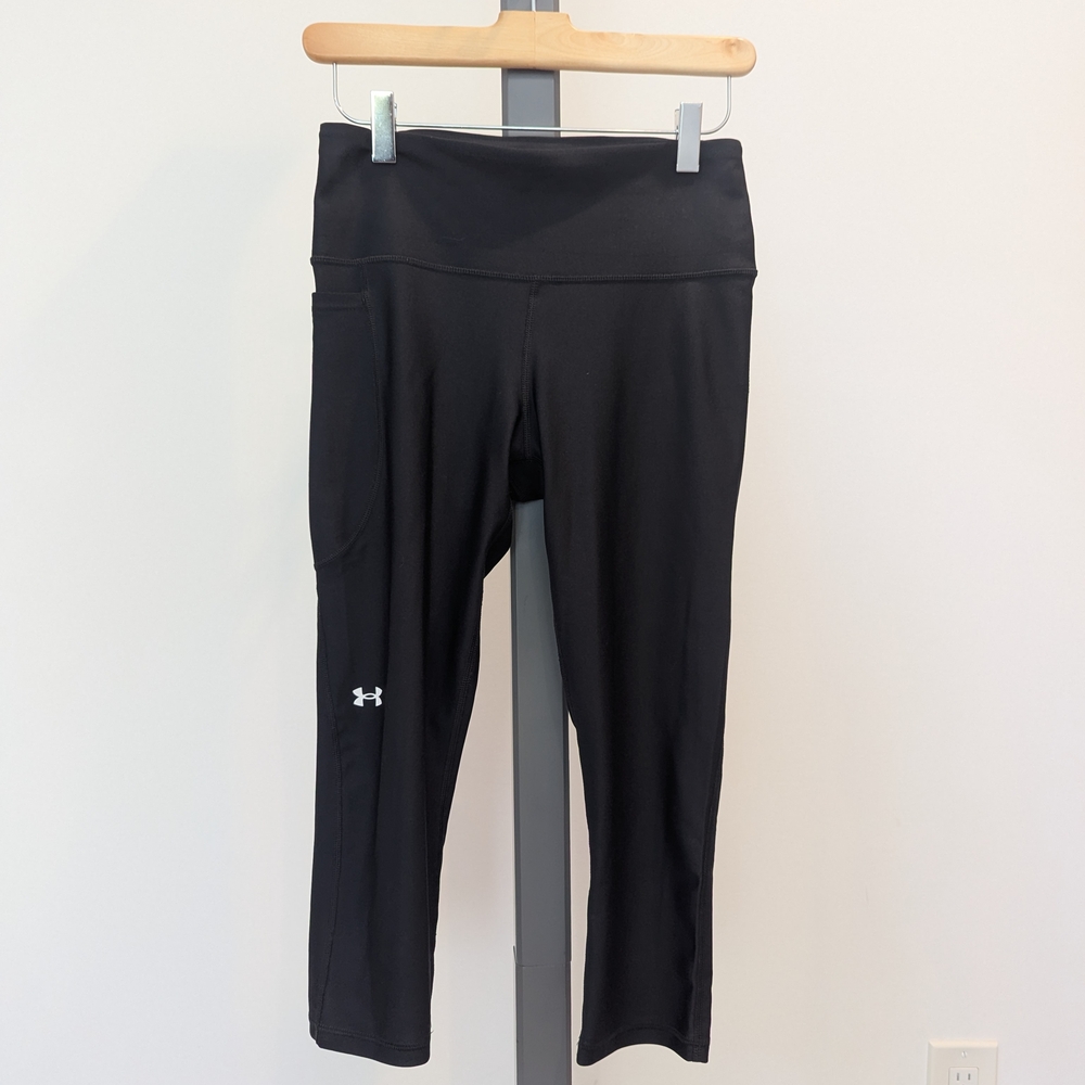 Under Armour 3/4 Length Black Leggings